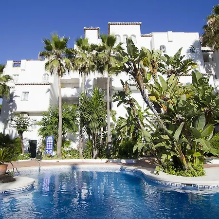 Royal Oasis Club At Pueblo Quinta Apart Otel Benalmádena