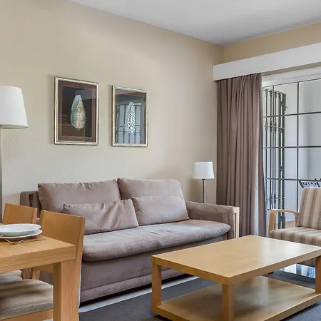 Apart Otel Royal Oasis Club At Pueblo Quinta Benalmádena