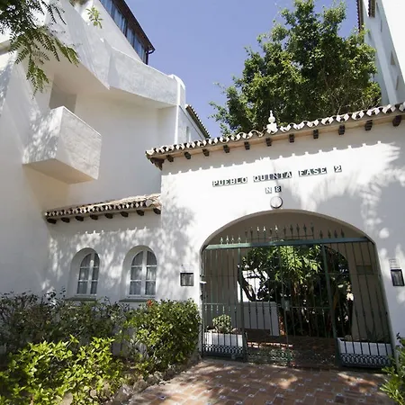 Apart Otel Royal Oasis Club At Pueblo Quinta Benalmádena