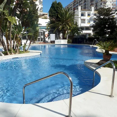 Apart Otel Royal Oasis Club At Pueblo Quinta Benalmádena